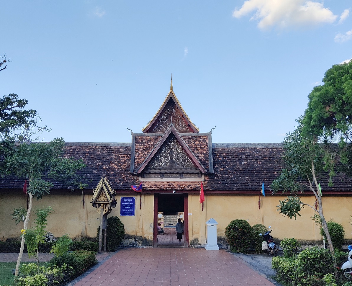 The Patuxaï, Vientiane, Laos